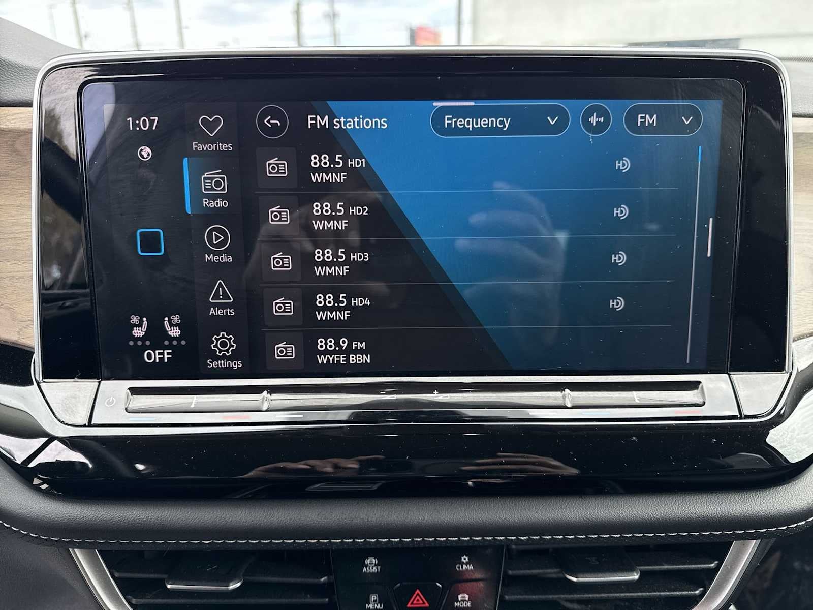 2024 Volkswagen Atlas 2.0T SE c/Tecnología