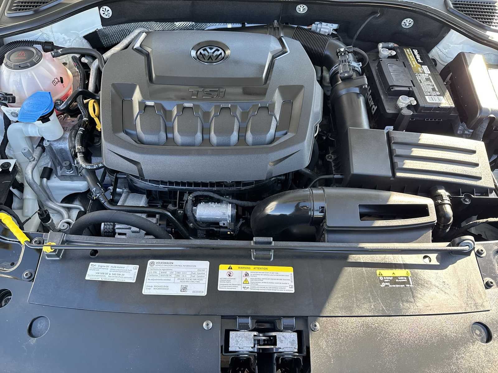 Volkswagen Passat 2.0T R-Line 2022