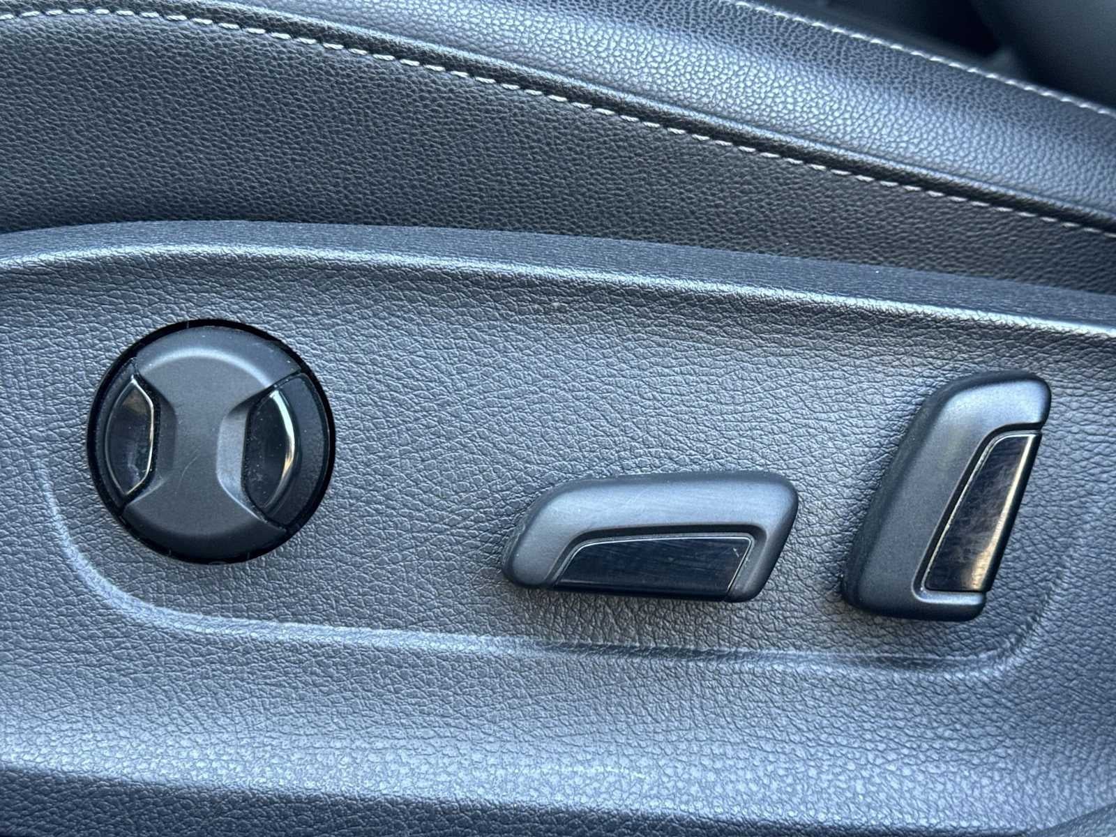 Volkswagen Passat 2.0T R-Line 2022