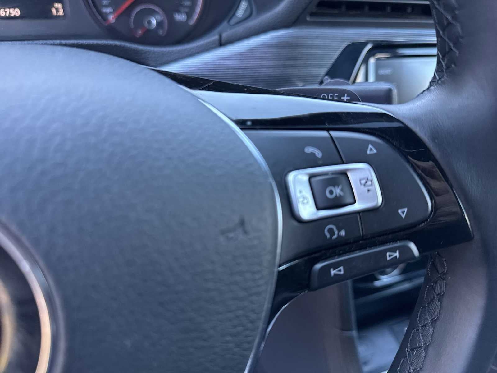 Volkswagen Passat 2.0T R-Line 2022