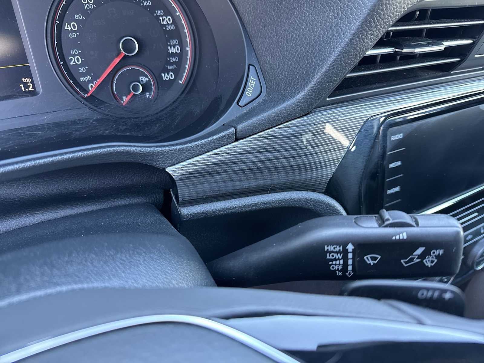 Volkswagen Passat 2.0T R-Line 2022