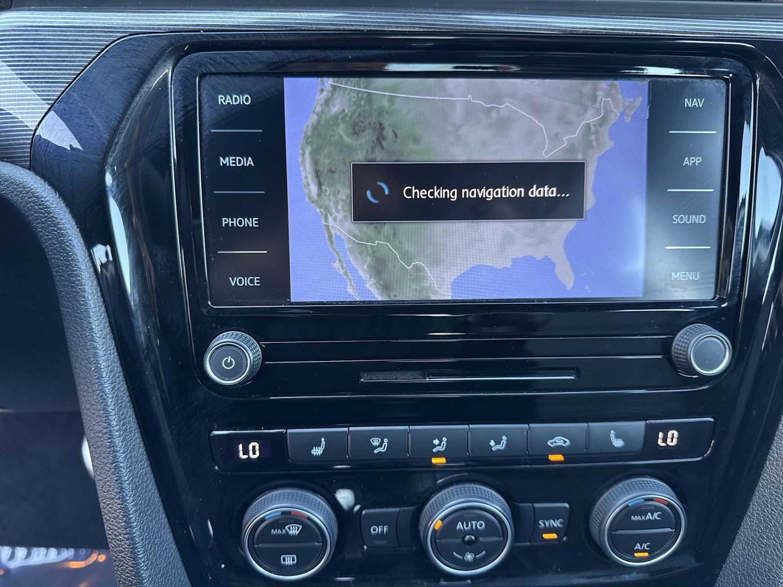 Volkswagen Passat 2.0T R-Line 2022