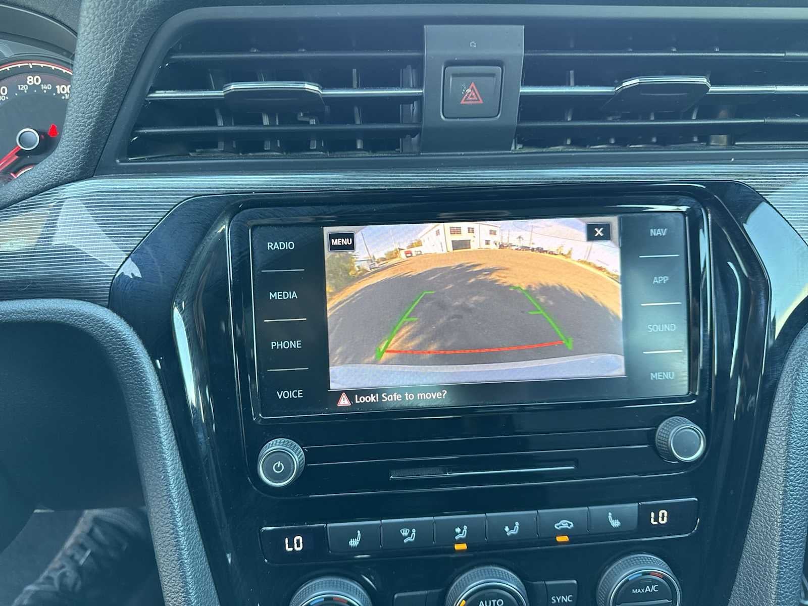 Volkswagen Passat 2.0T R-Line 2022