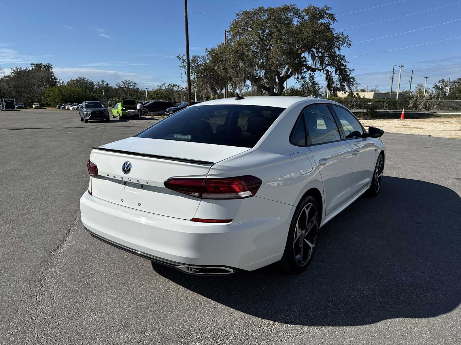 Volkswagen Passat 2.0T R-Line 2022