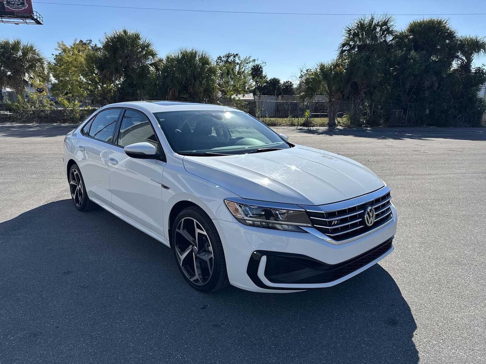 Volkswagen Passat 2.0T R-Line 2022