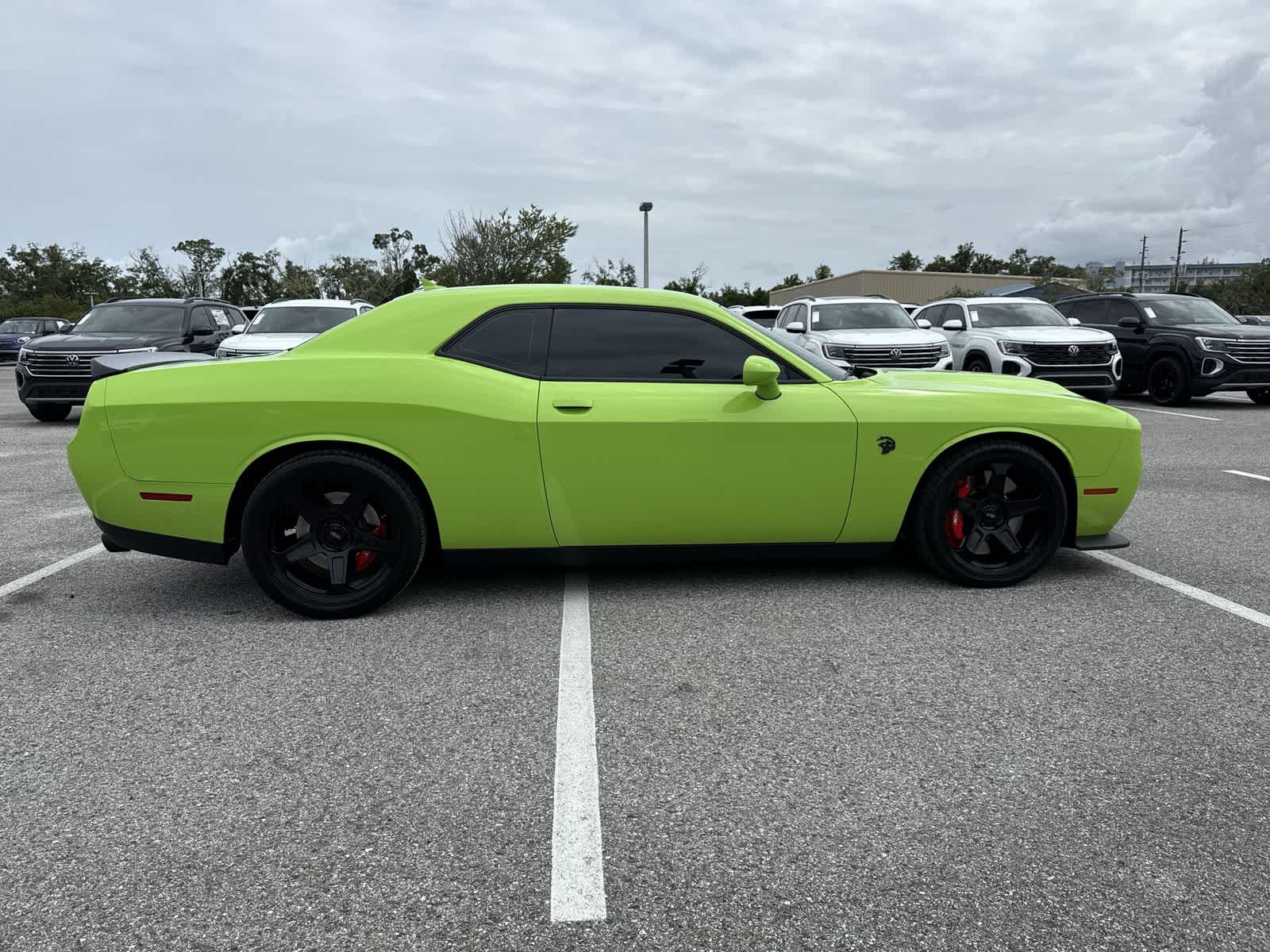 Dodge Challenger SRT Hellcat Jailbreak 2023