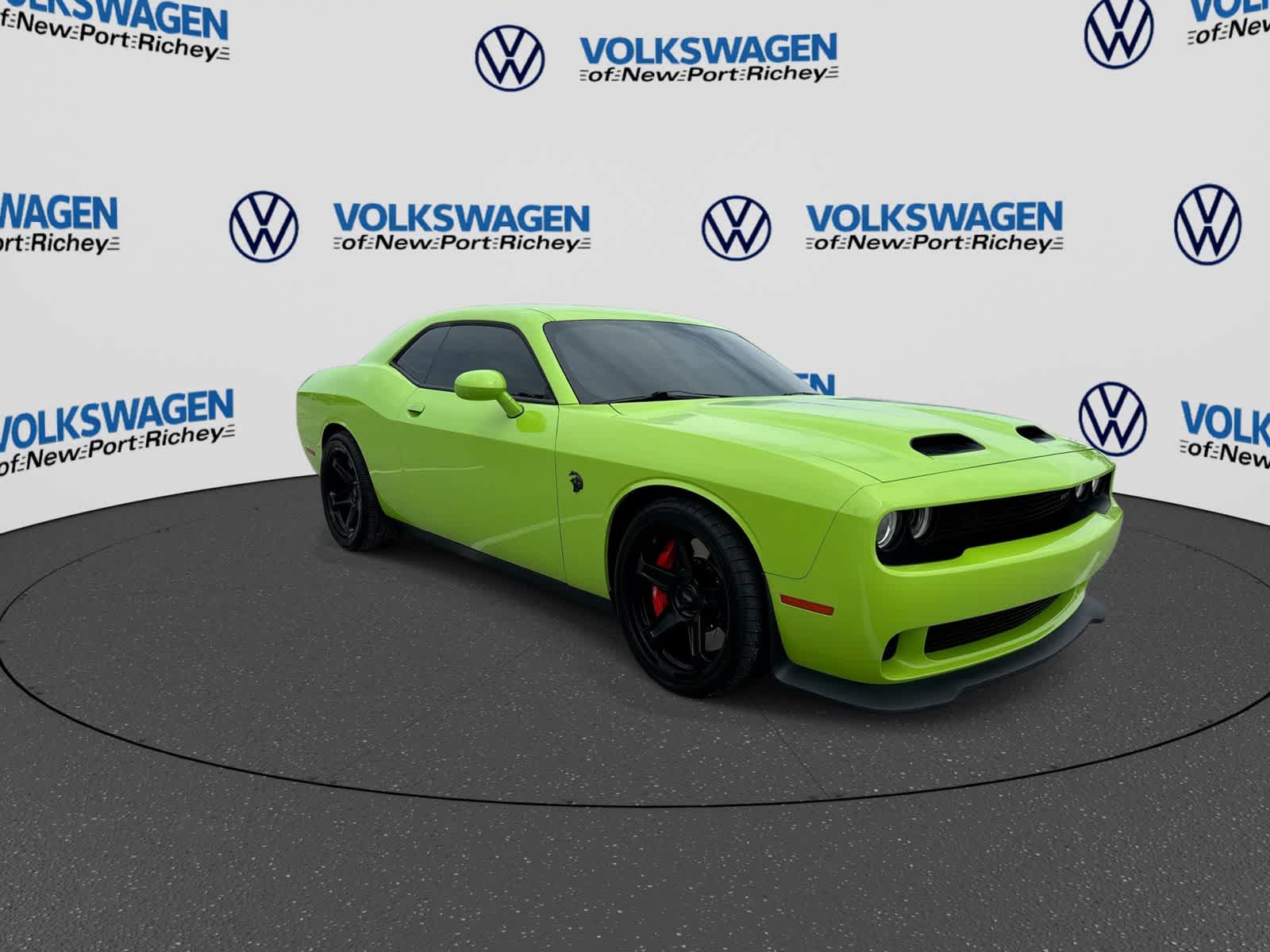 Dodge Challenger SRT Hellcat Jailbreak 2023