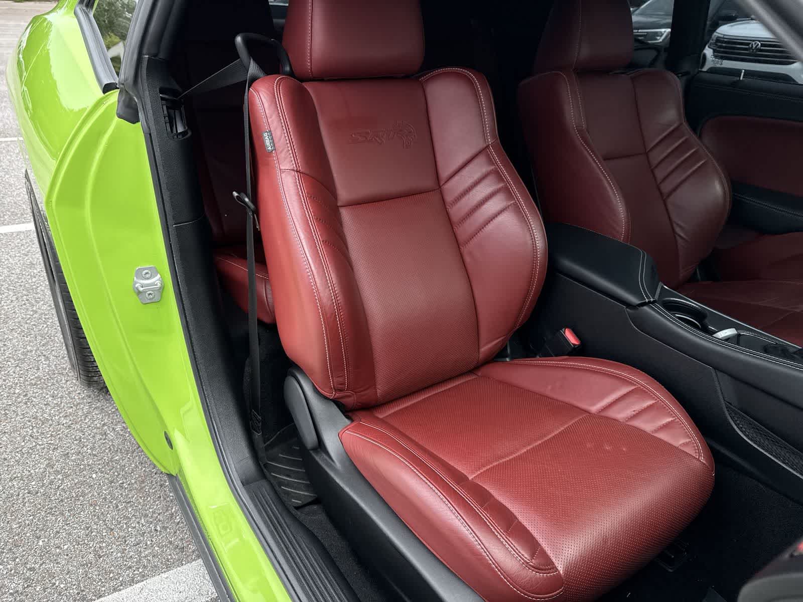 Dodge Challenger SRT Hellcat Jailbreak 2023