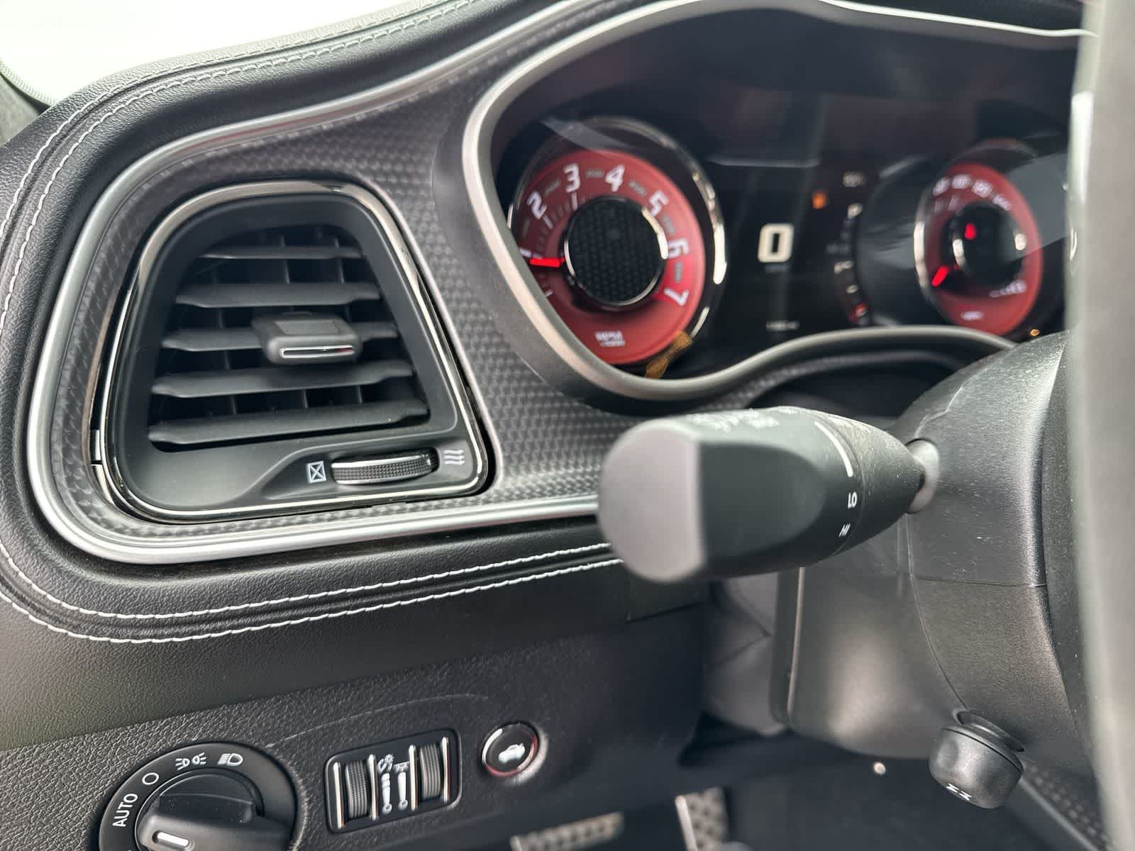 Dodge Challenger SRT Hellcat Jailbreak 2023