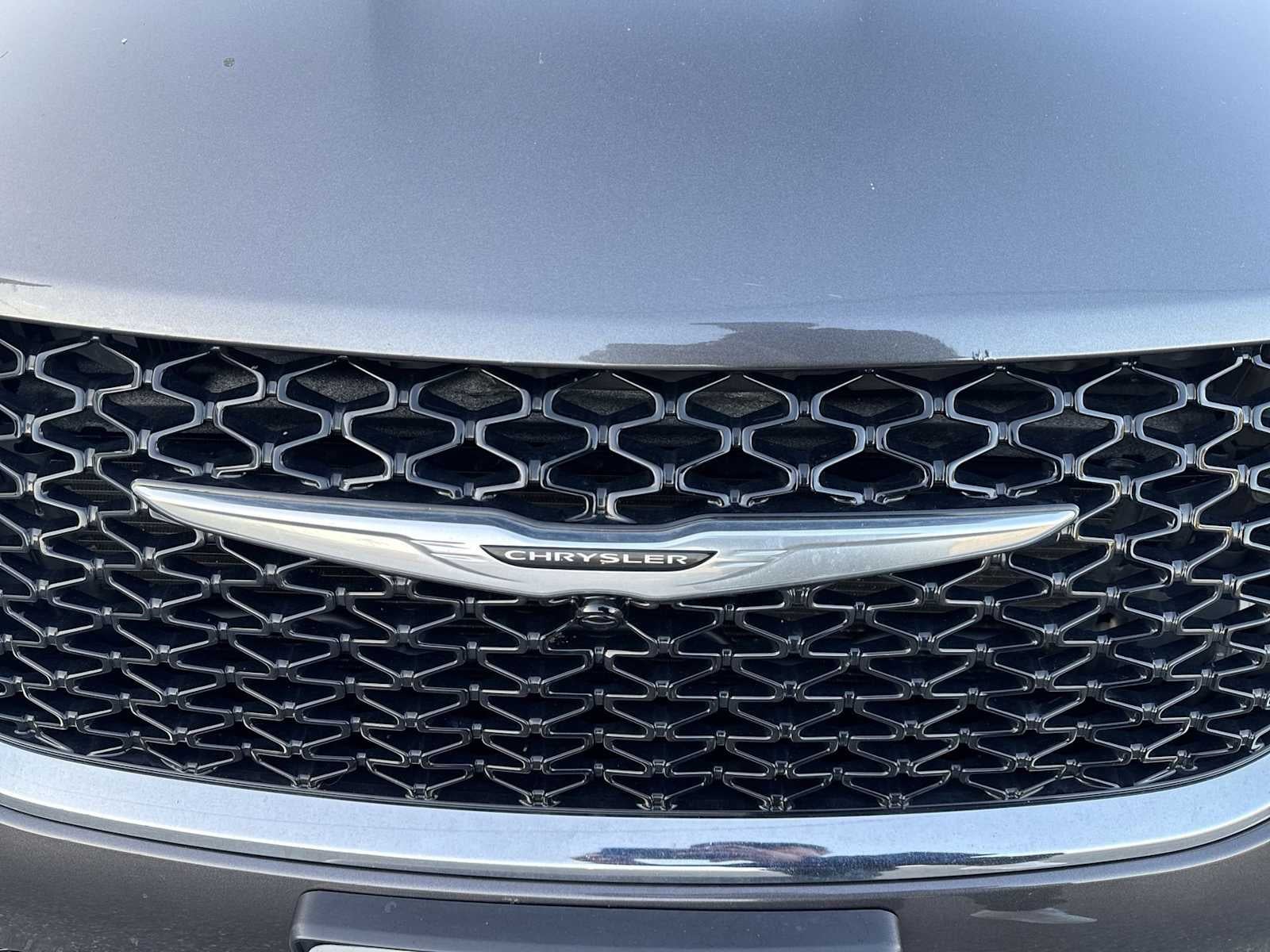 Chrysler Pacifica Touring 2021