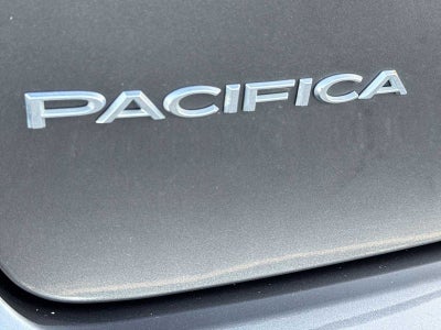 Chrysler Pacifica Touring 2021