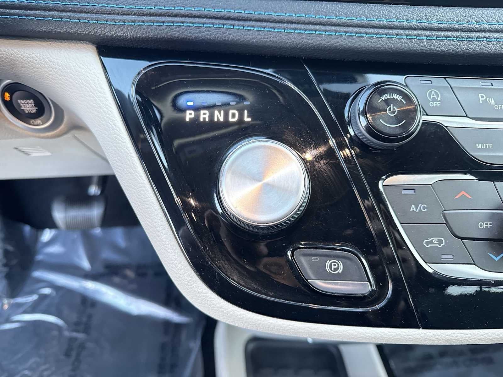 Chrysler Pacifica Touring 2021