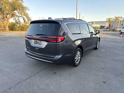 Chrysler Pacifica Touring 2021