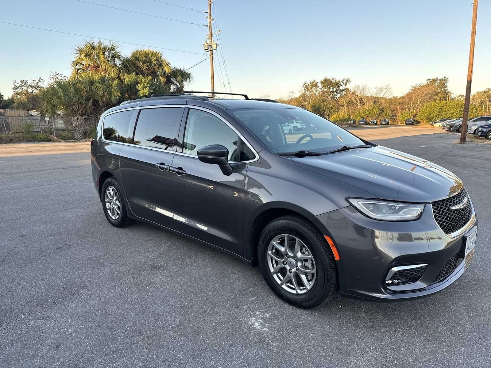Chrysler Pacifica Touring 2021