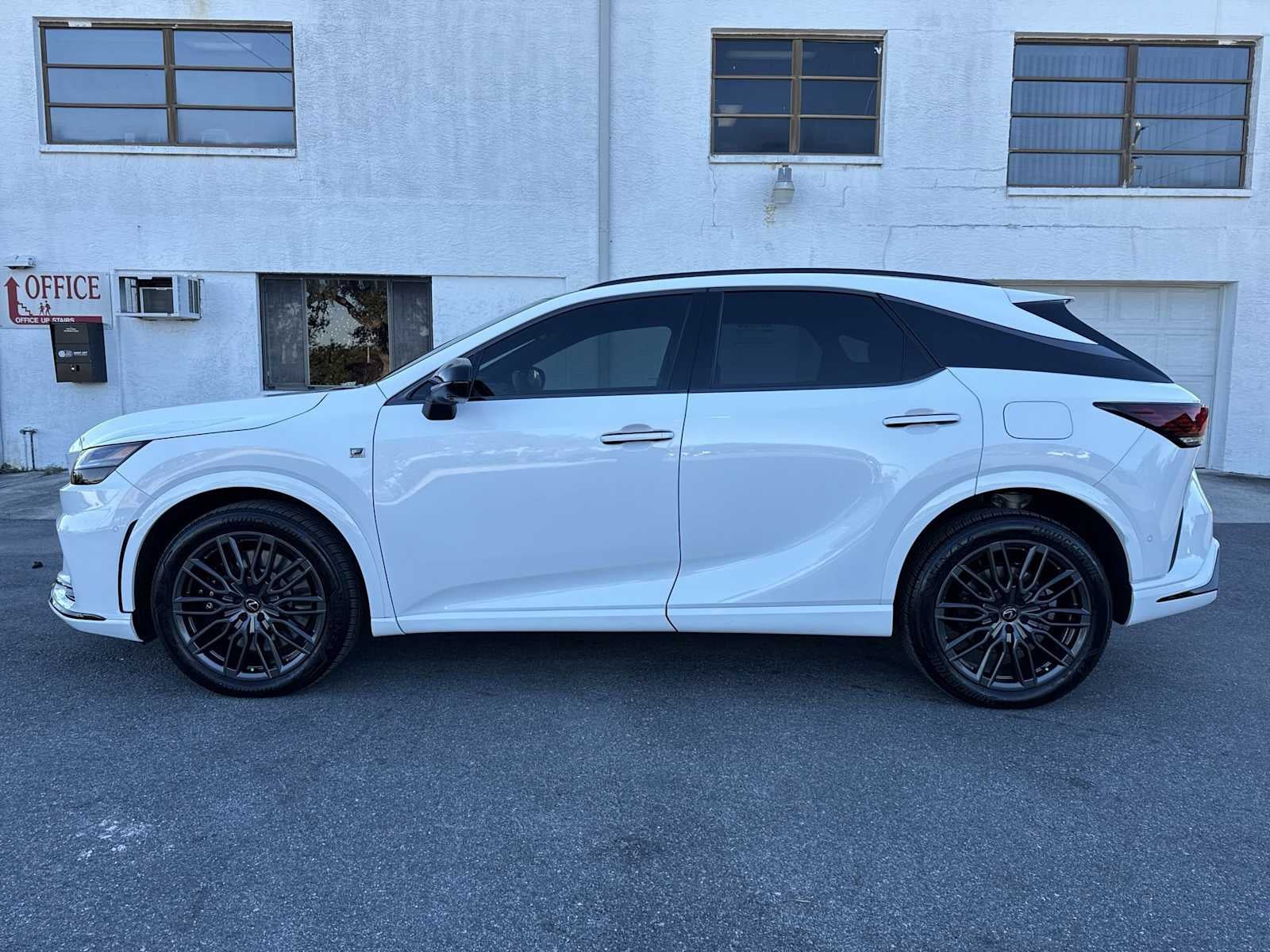 Lexus RX F SPORT Performance 2024