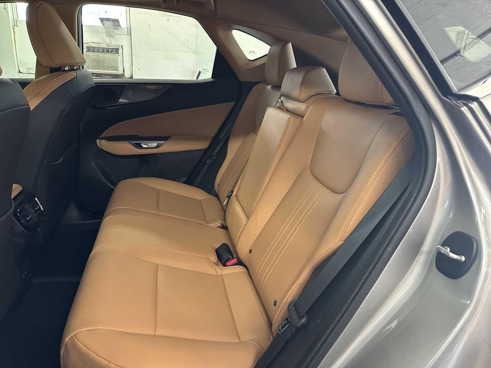 Lexus NX 250 Premium 2025