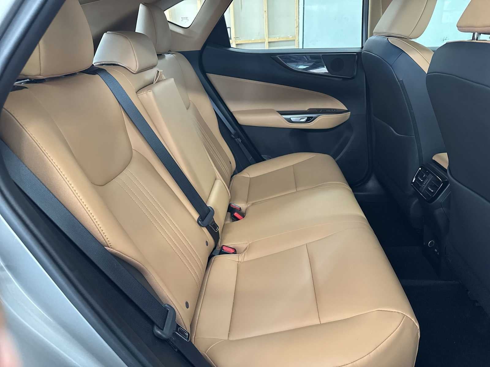 Lexus NX 250 Premium 2025