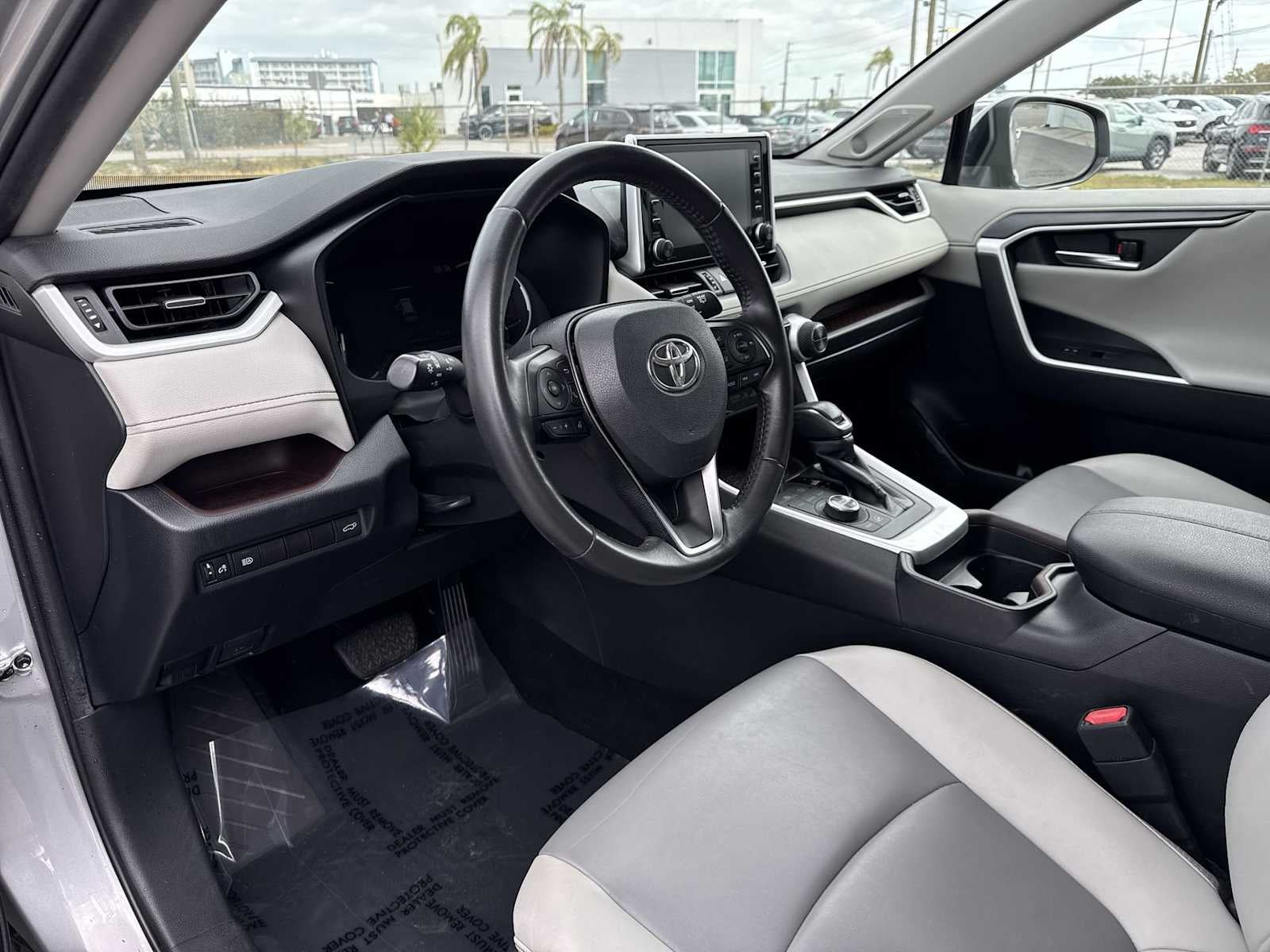 Toyota RAV4 Limited 2020