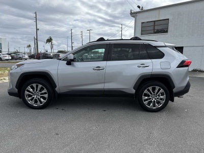 Toyota RAV4 Limited 2020