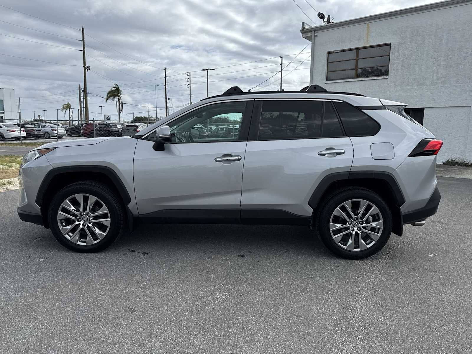 Toyota RAV4 Limited 2020