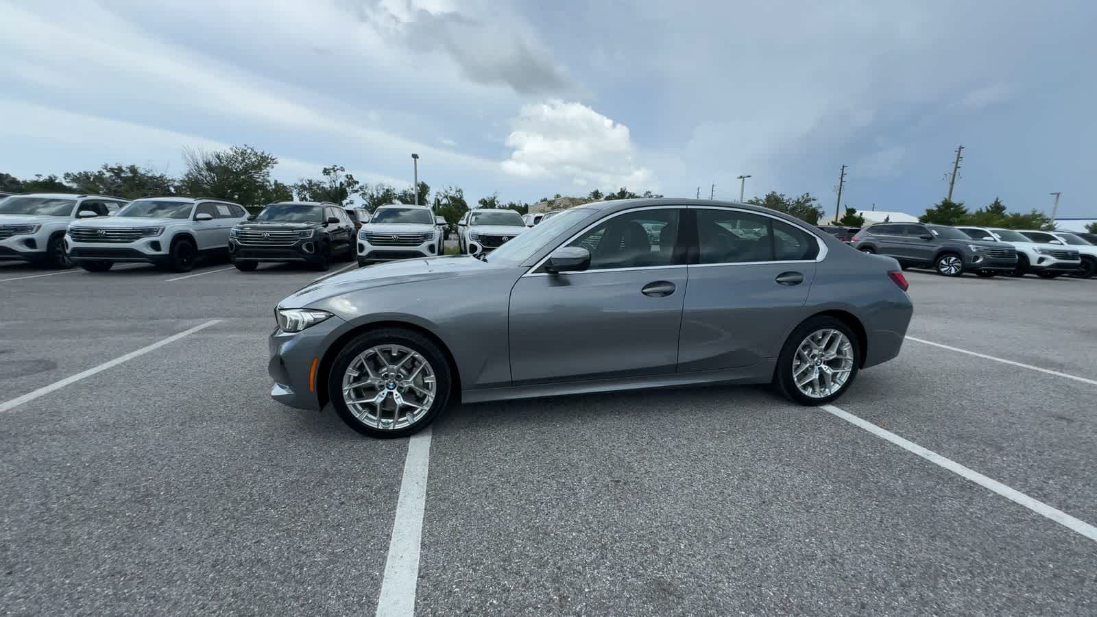 BMW 330i xDrive 2025 330i xDrive