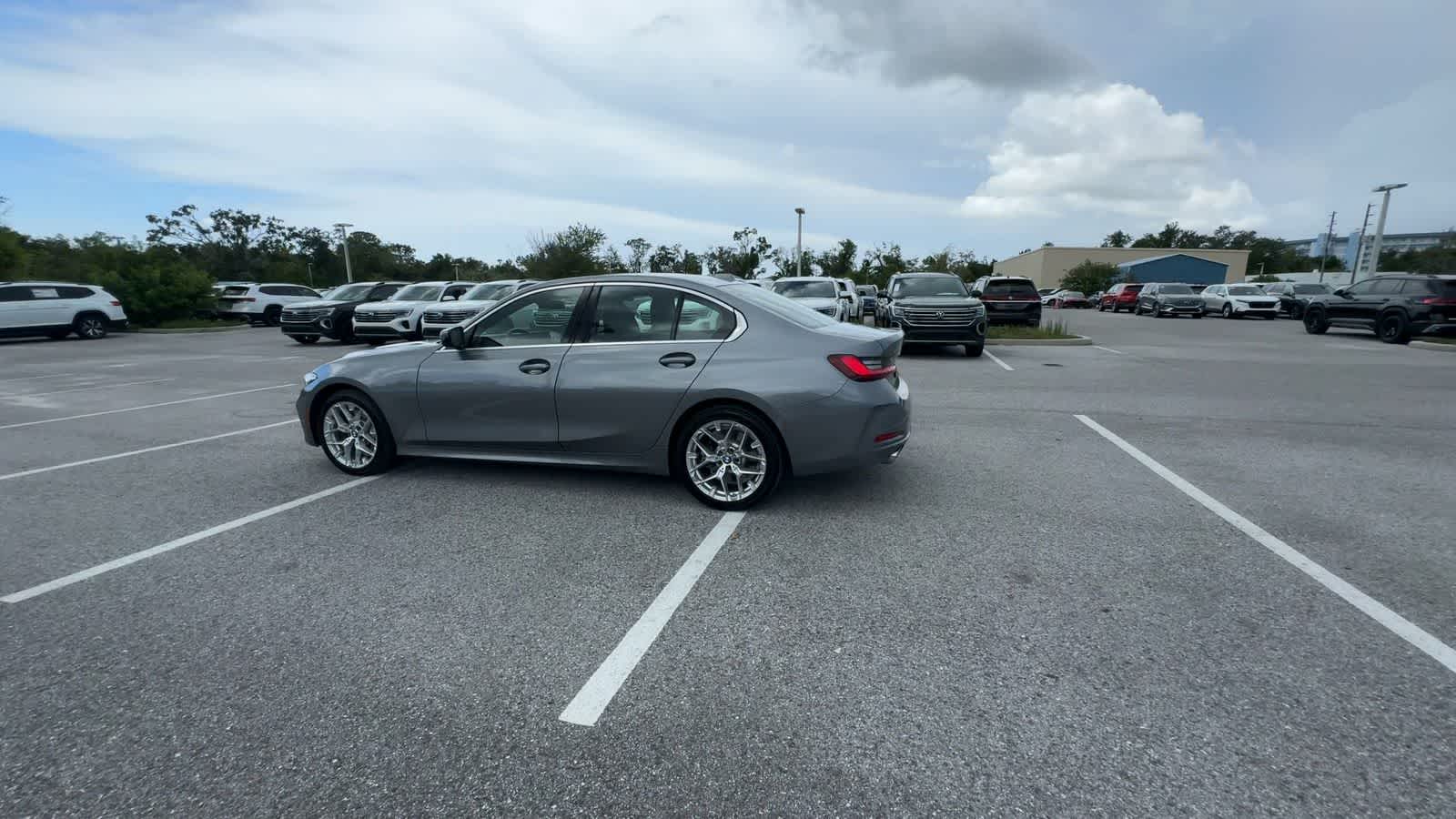 BMW 330i xDrive 2025 330i xDrive