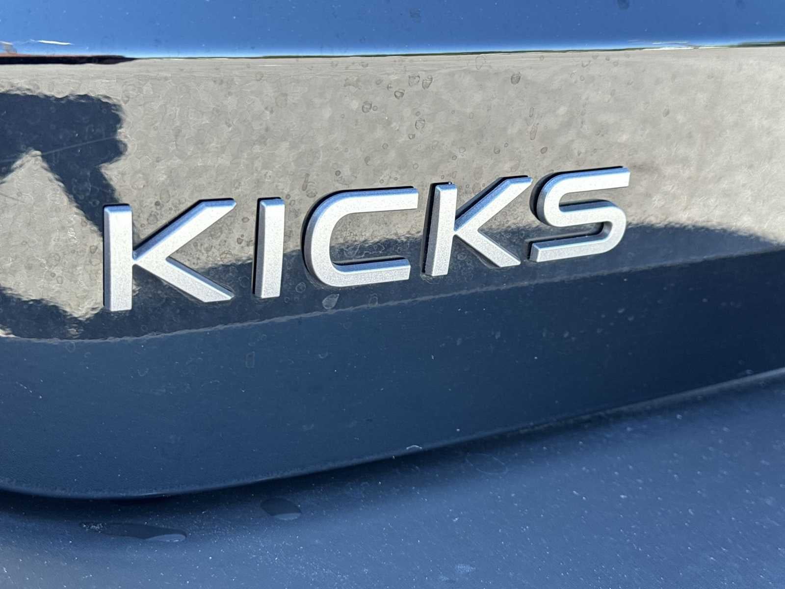 Nissan Kicks S 2025