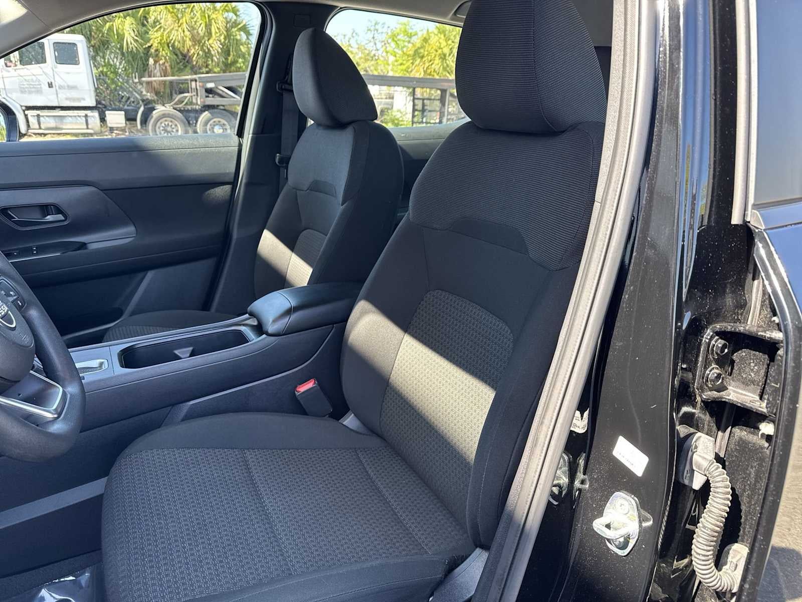 Nissan Kicks S 2025