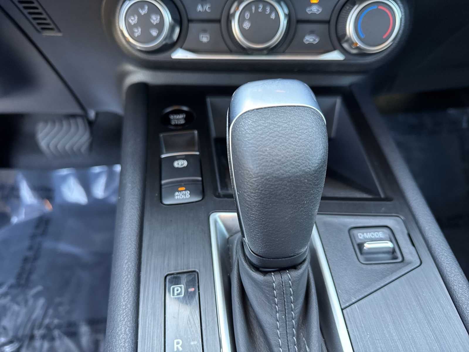 Nissan Kicks S 2025