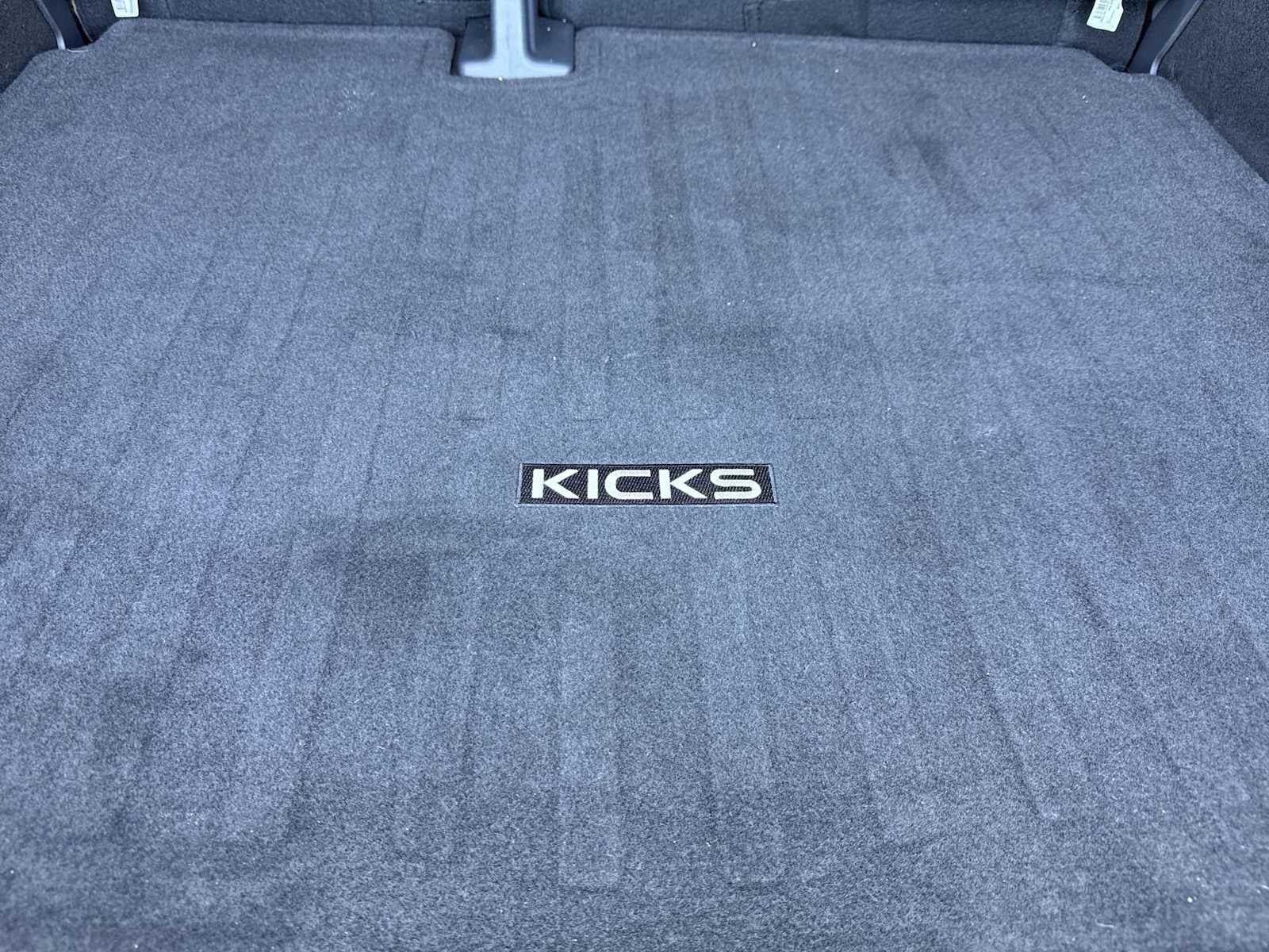 Nissan Kicks S 2025