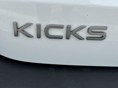 Nissan Kicks SV 2025