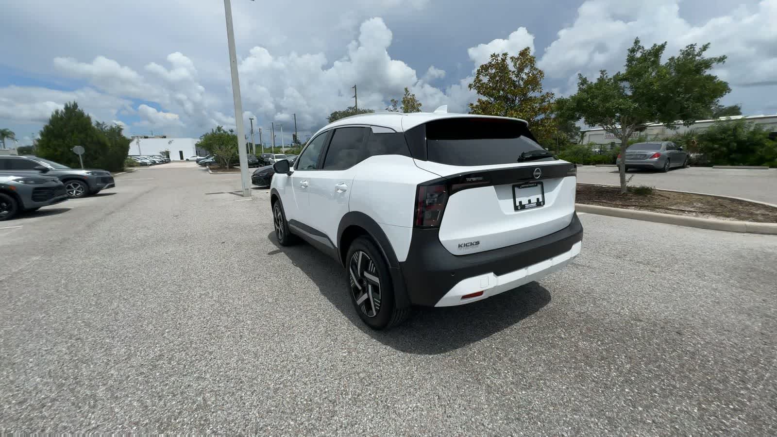 Nissan Kicks SV 2025
