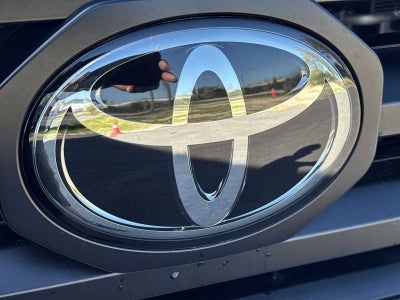 Toyota Tacoma SR 2023