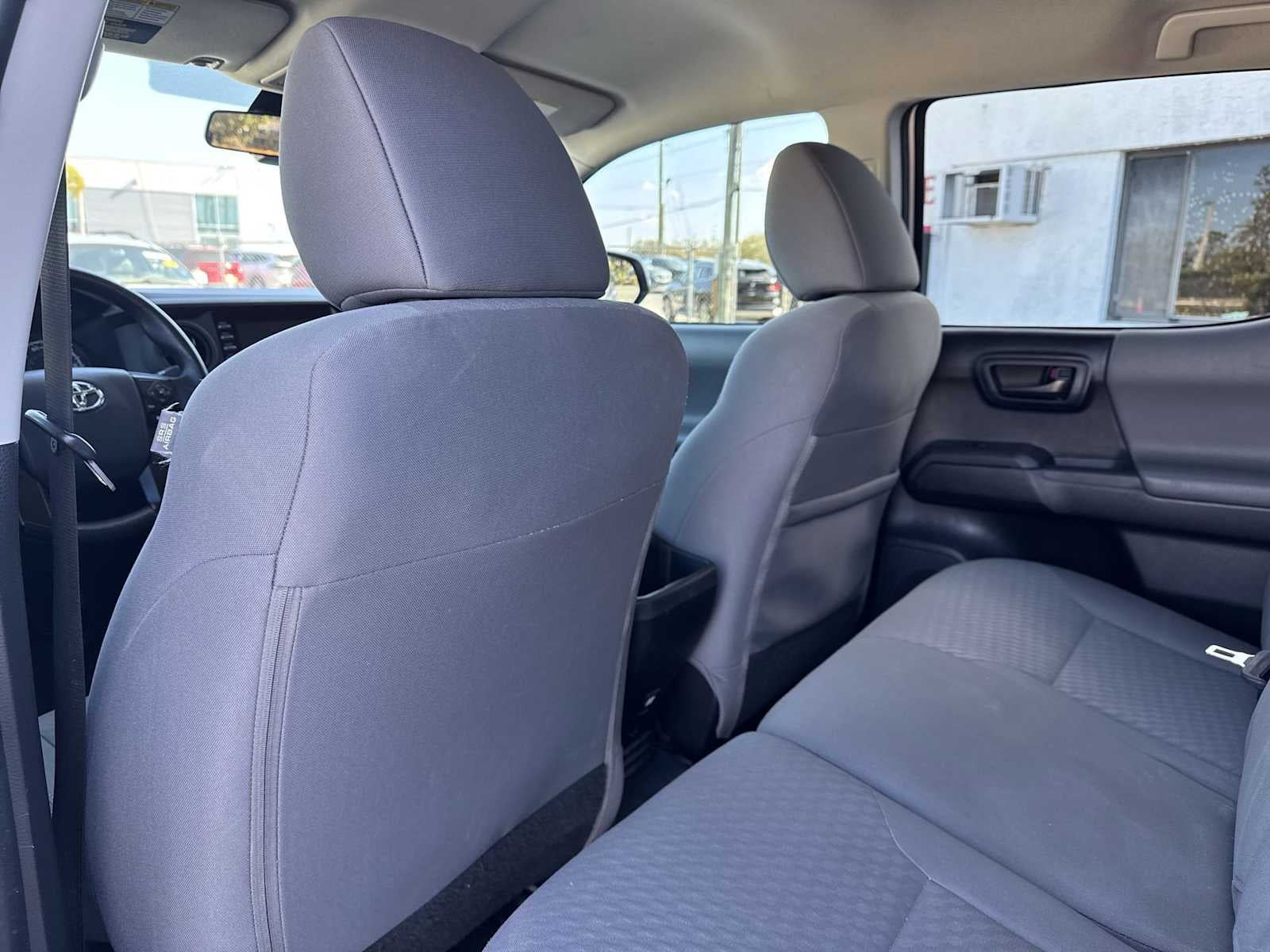 Toyota Tacoma SR 2023