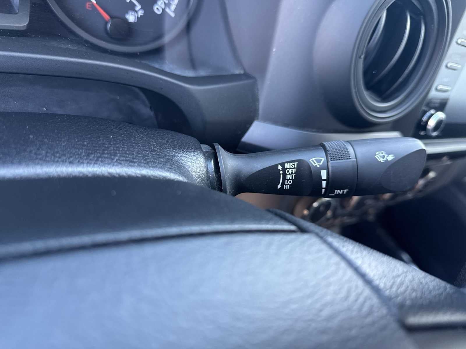 Toyota Tacoma SR 2023