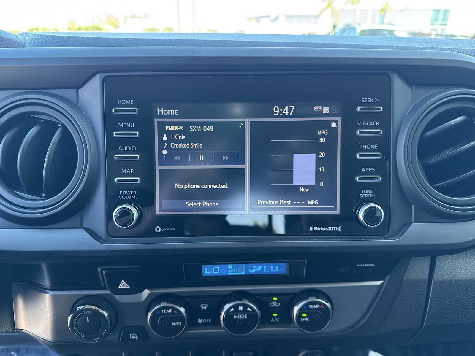 Toyota Tacoma SR 2023