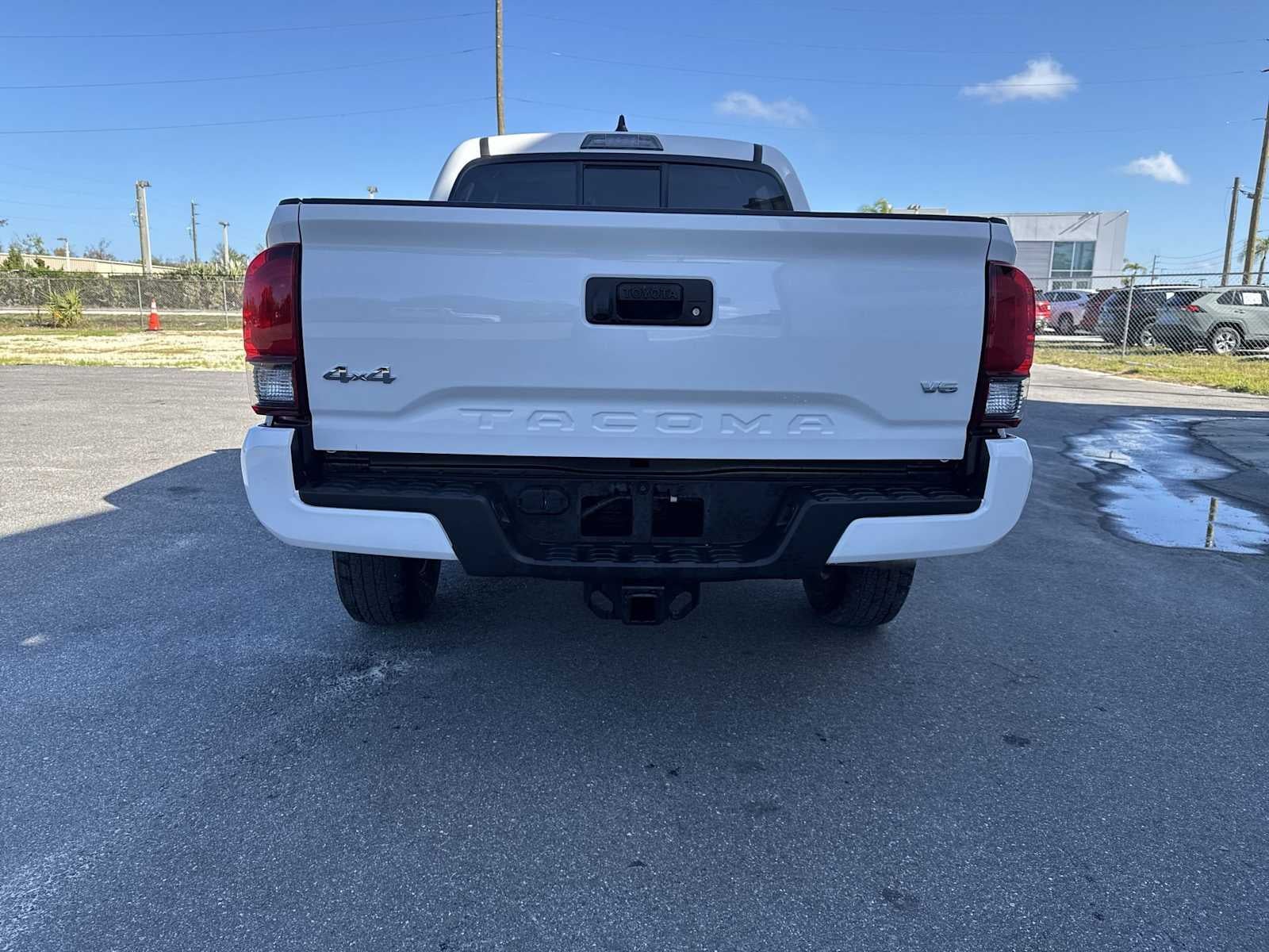 Toyota Tacoma SR 2023