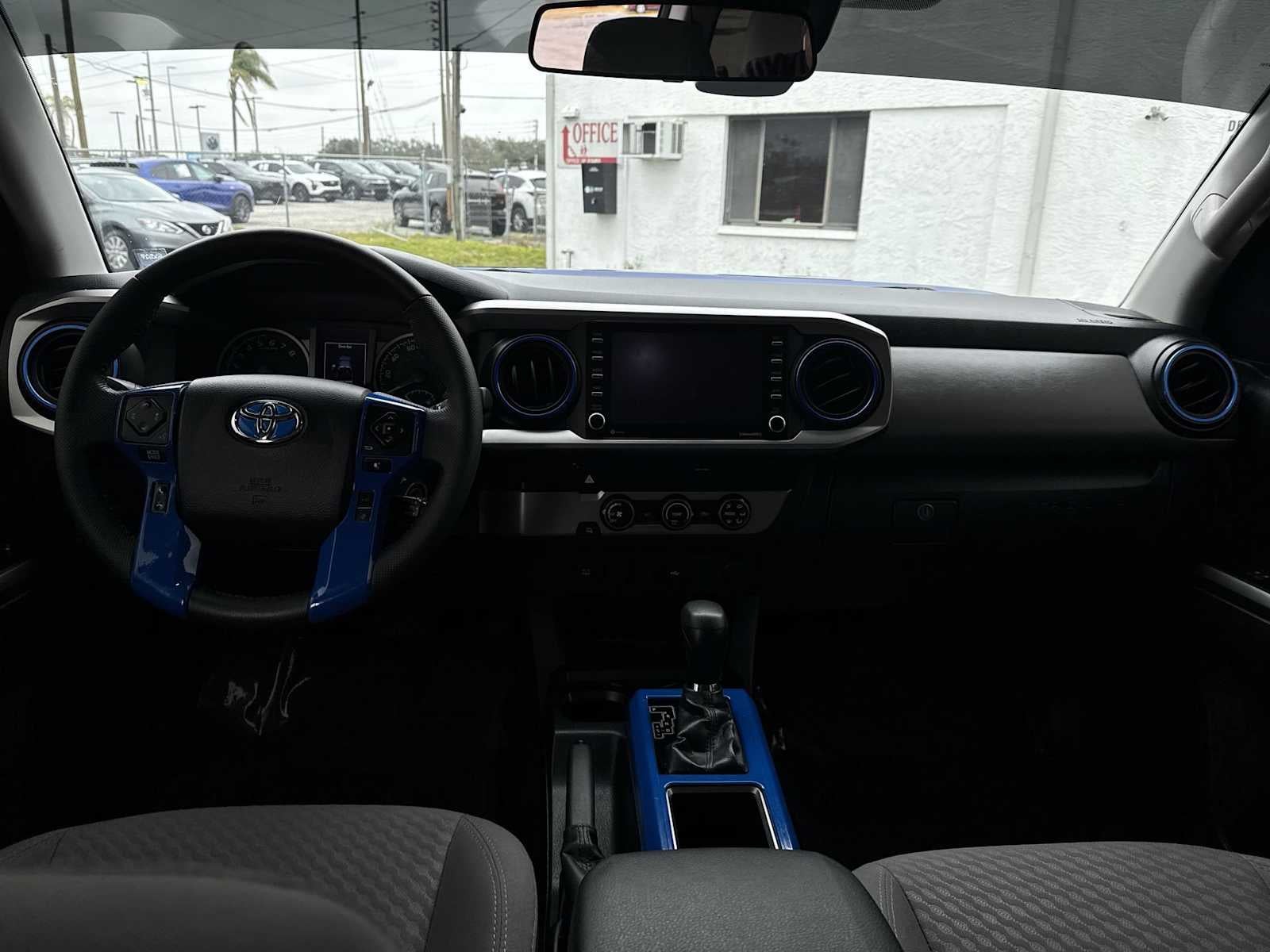 Toyota Tacoma SR5 2022