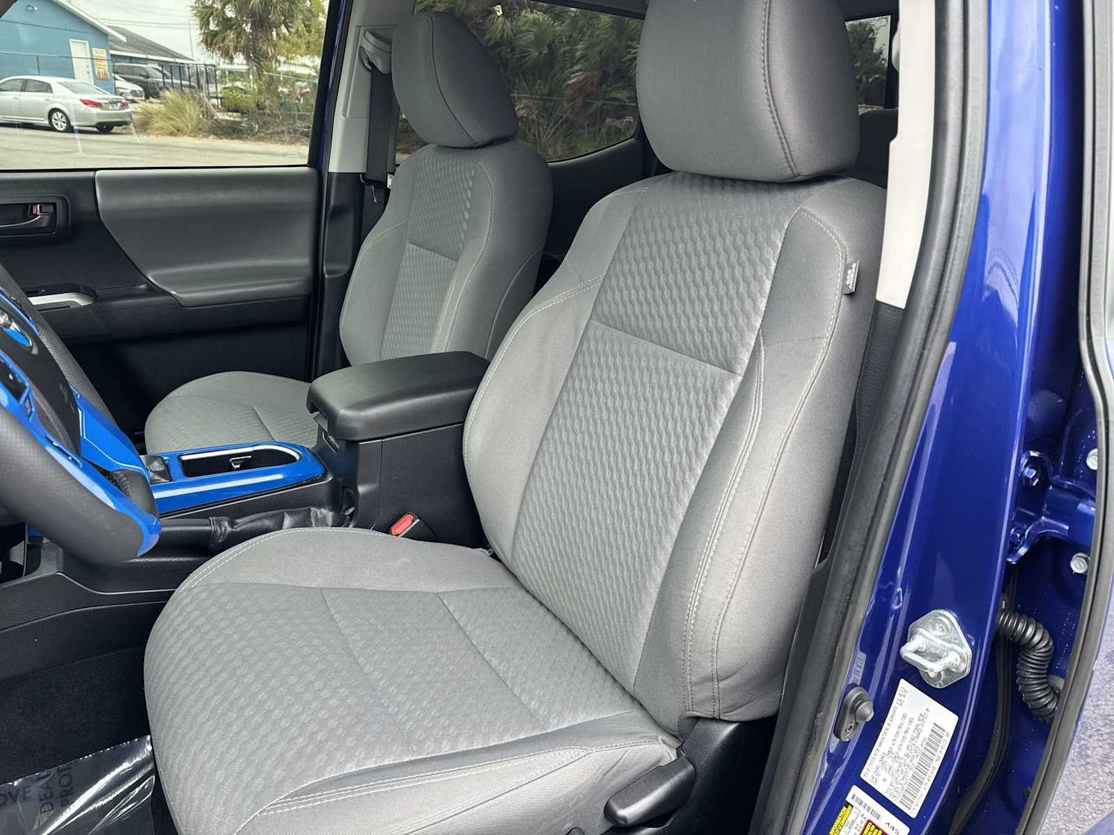 Toyota Tacoma SR5 2022