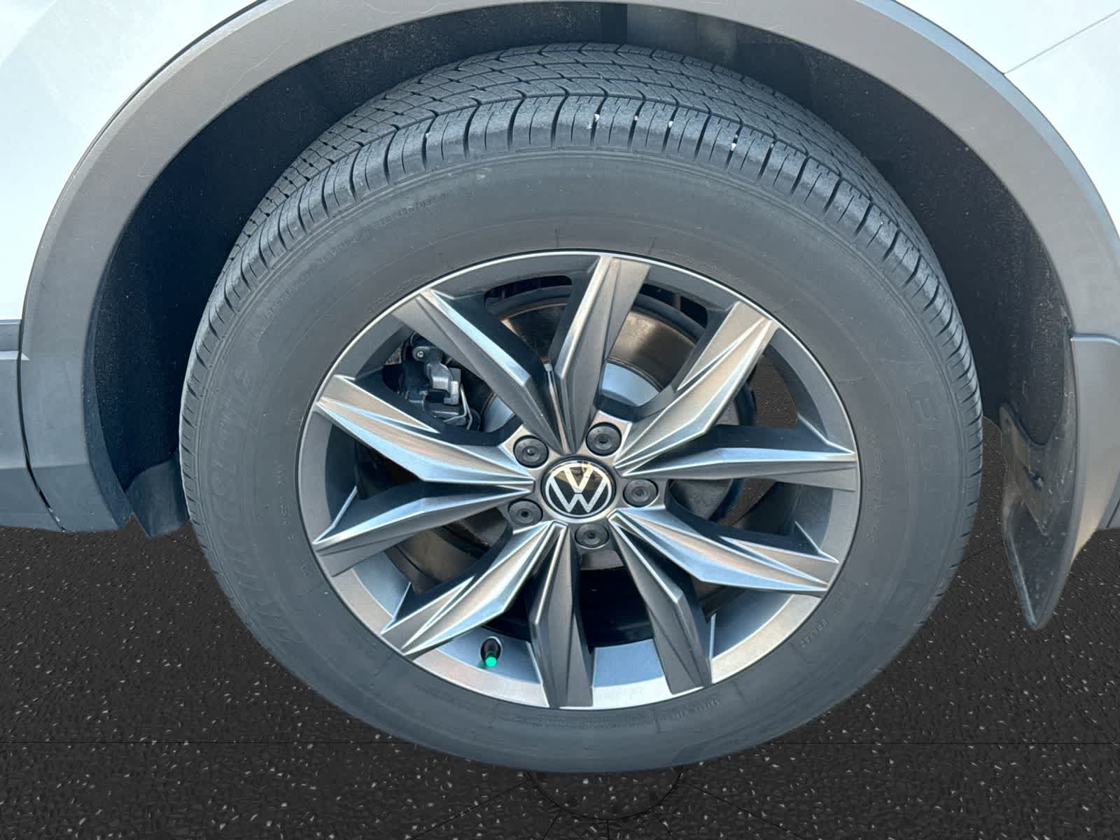 Volkswagen Tiguan SE 2024