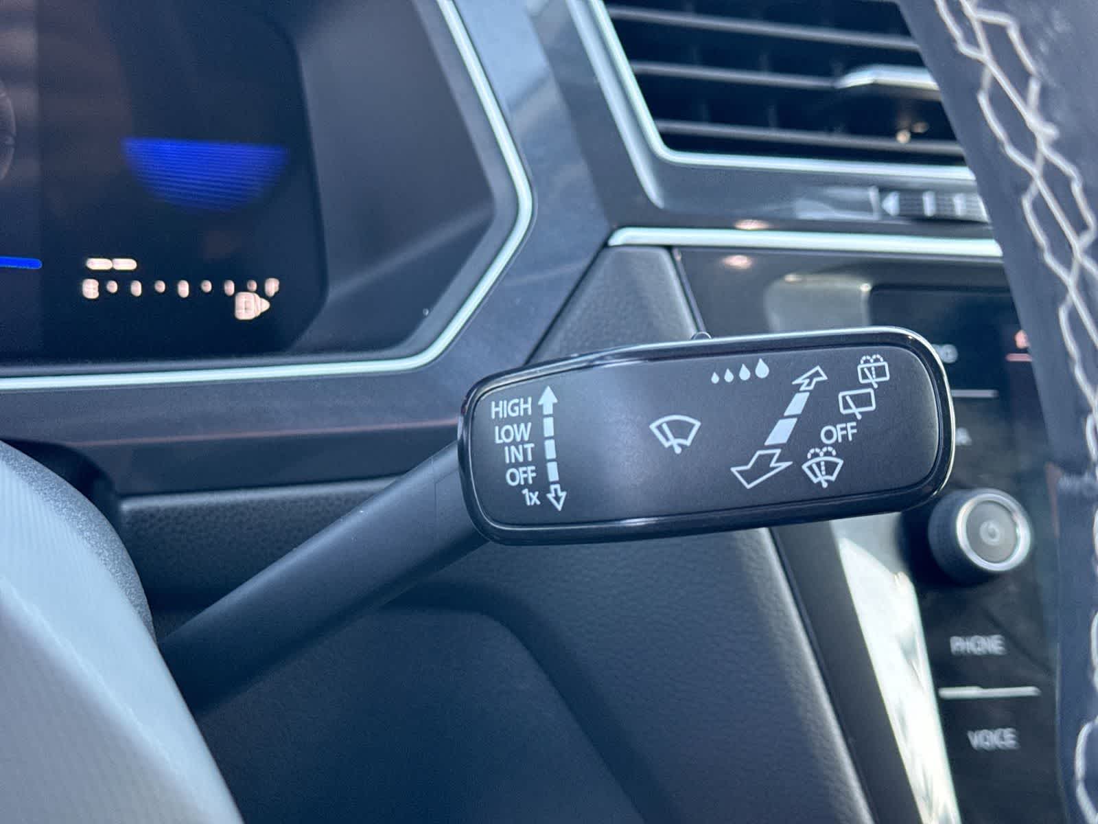 Volkswagen Tiguan SE 2024