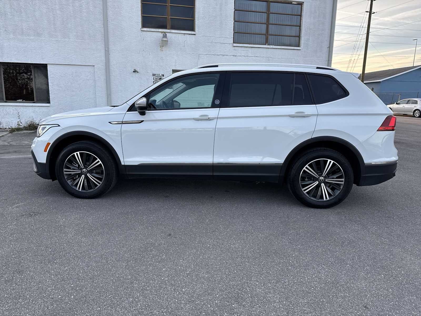 2024 Volkswagen Tiguan SE