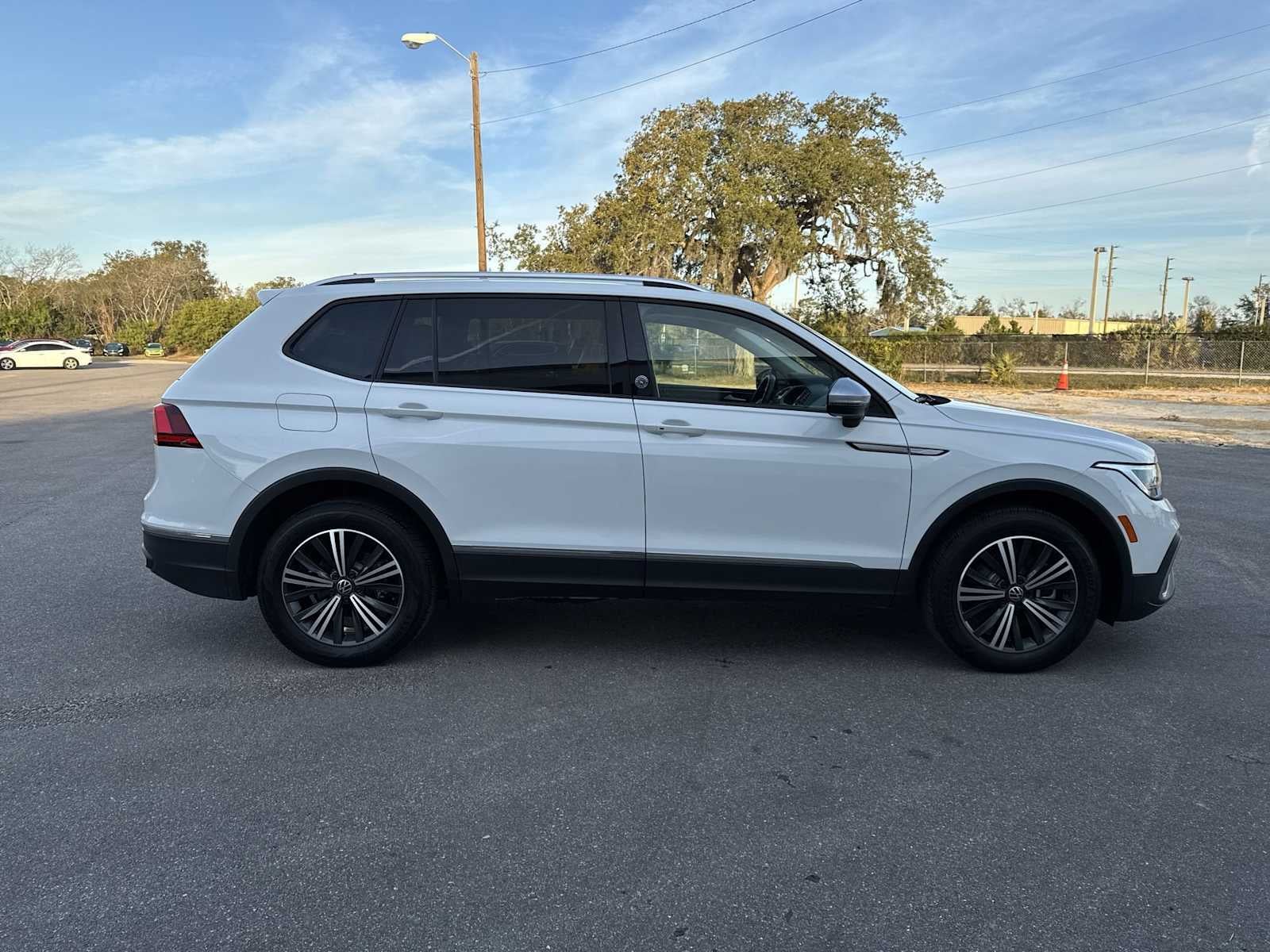 2024 Volkswagen Tiguan SE