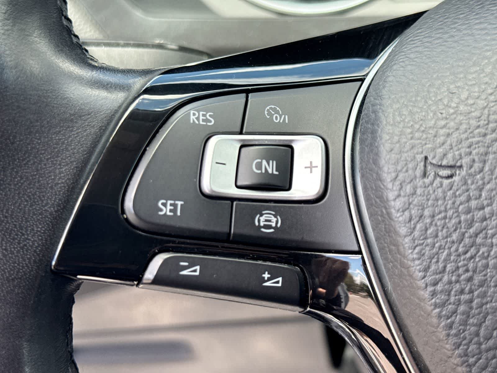 Volkswagen Tiguan SE 2019