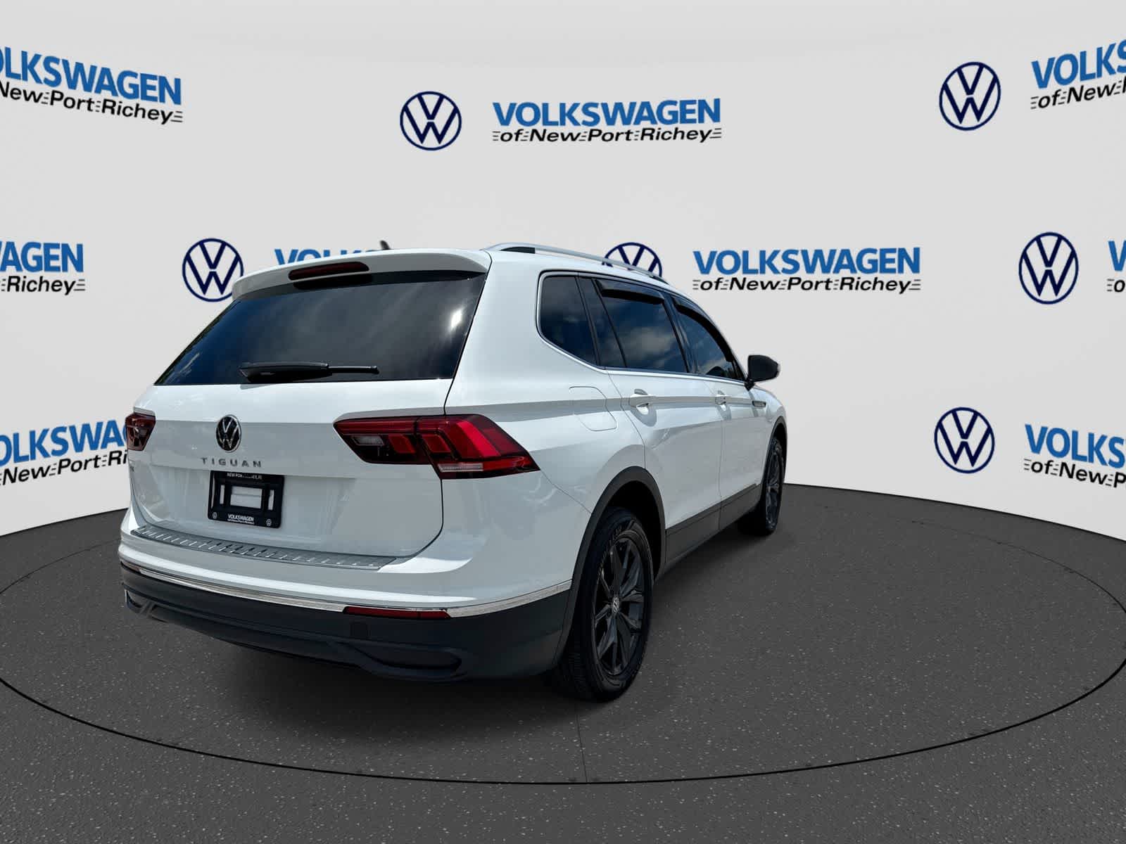 Volkswagen Tiguan SE 2024