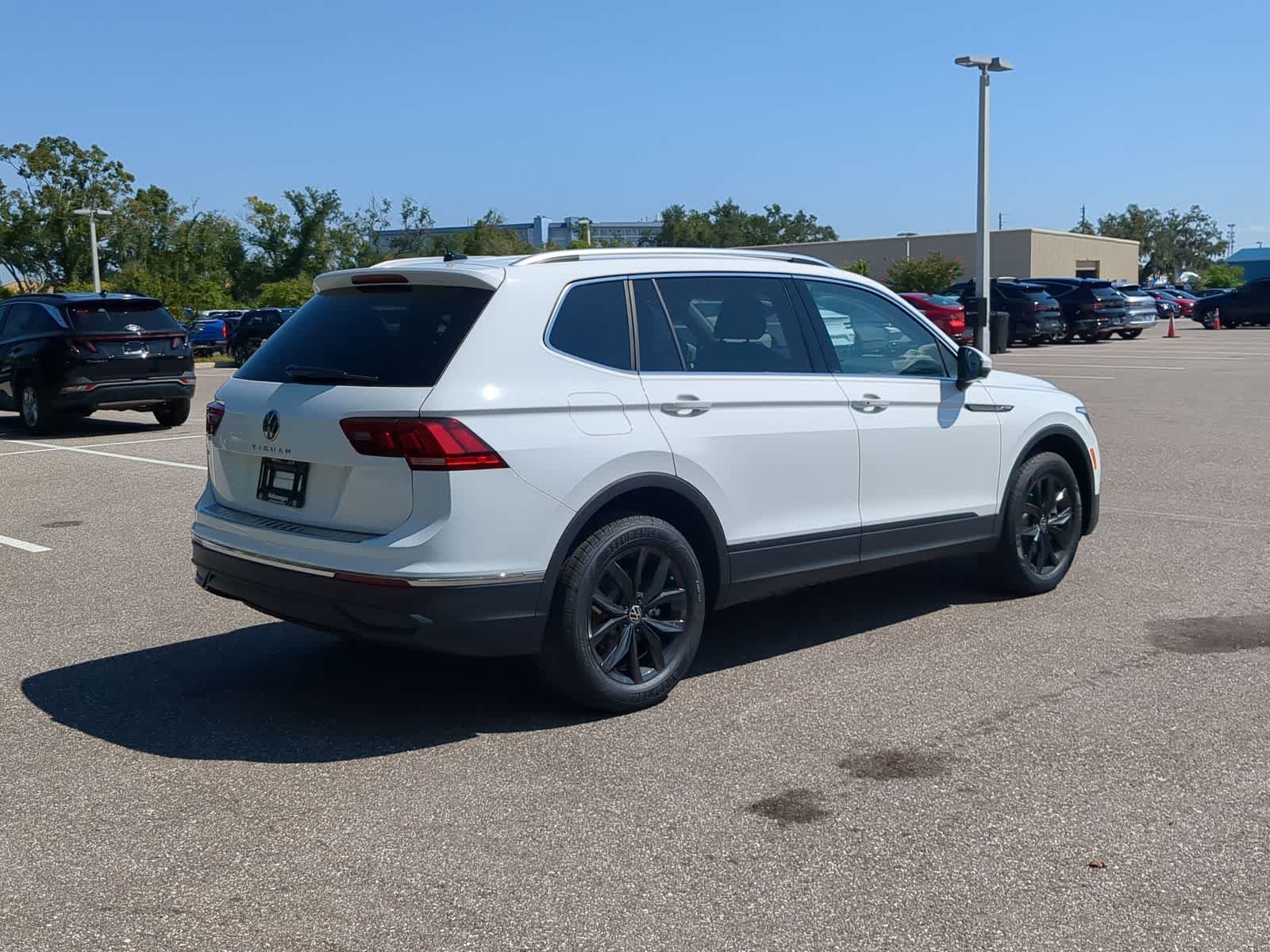 Volkswagen Tiguan SE 2024