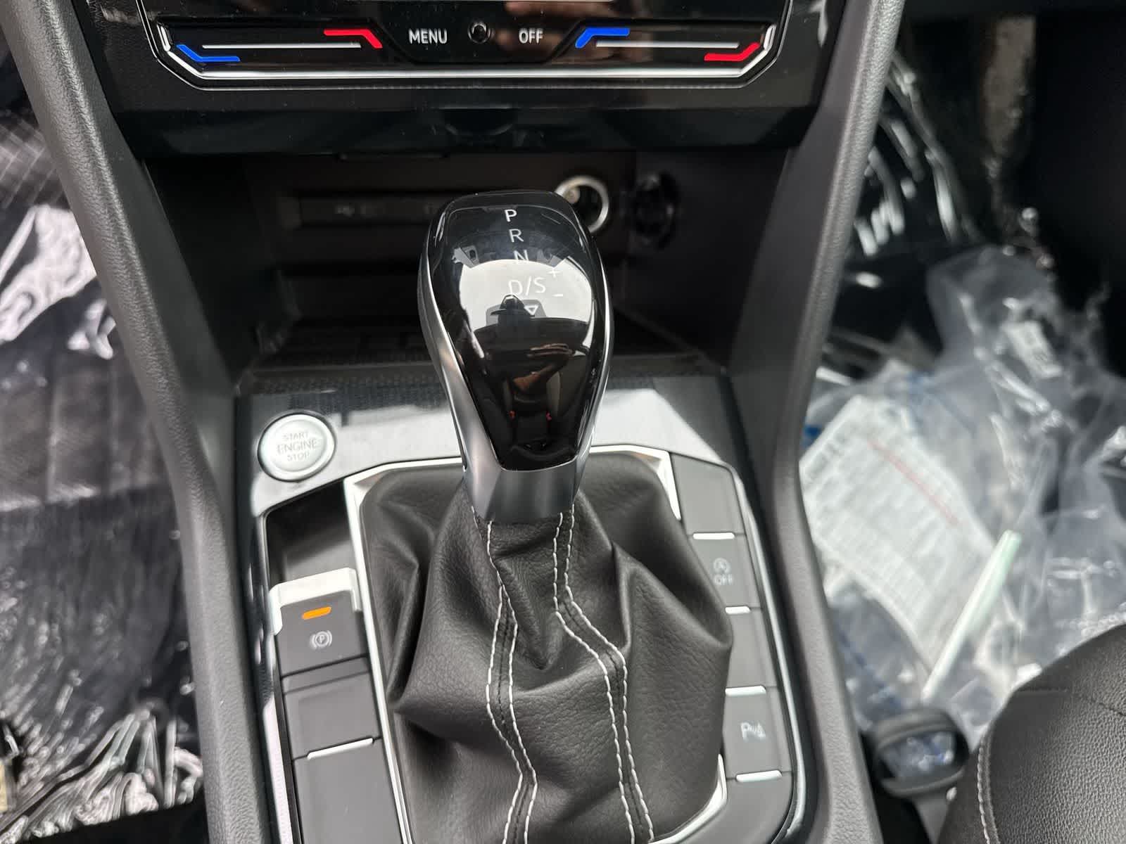 Volkswagen Taos 1.5T SE Negro 2026