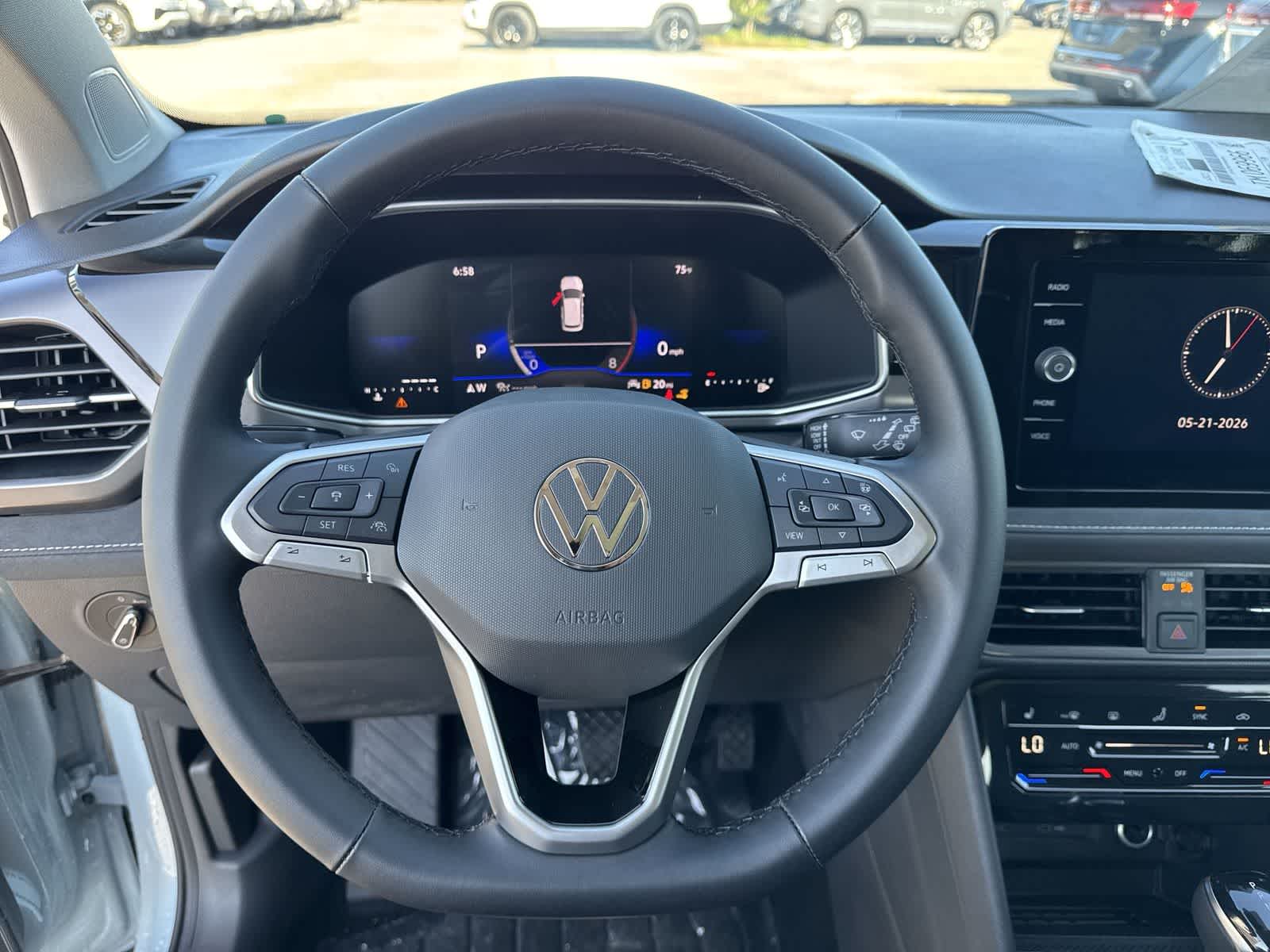 Volkswagen Taos 1.5T SE Negro 2026