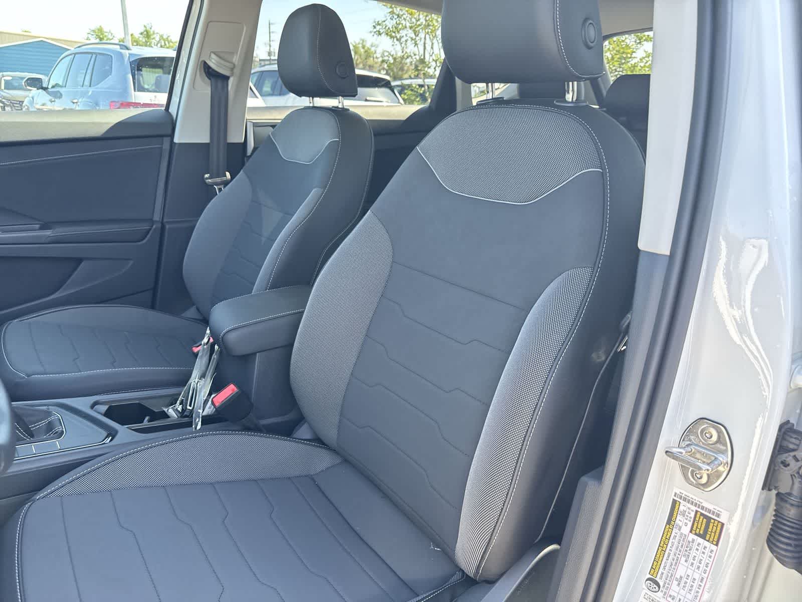 Volkswagen Taos 1.5T SE Negro 2026