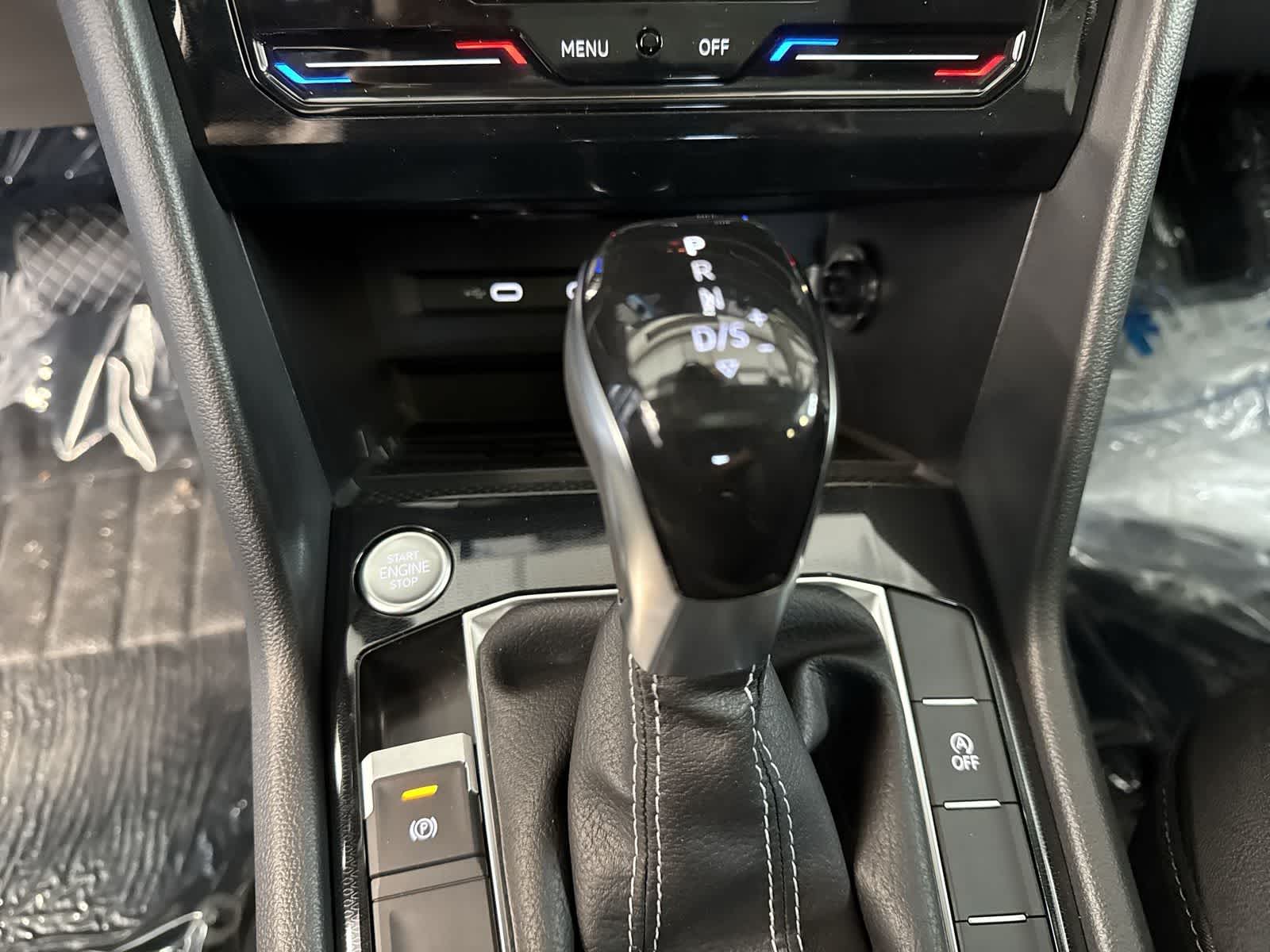 Volkswagen Taos 1.5T SE Negro 2026